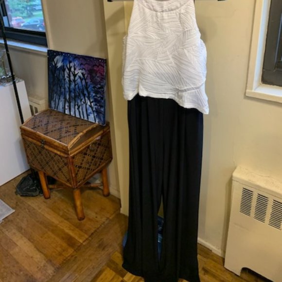 White and Black Sleeveless Jumpsuit - Picture 2 of 8
